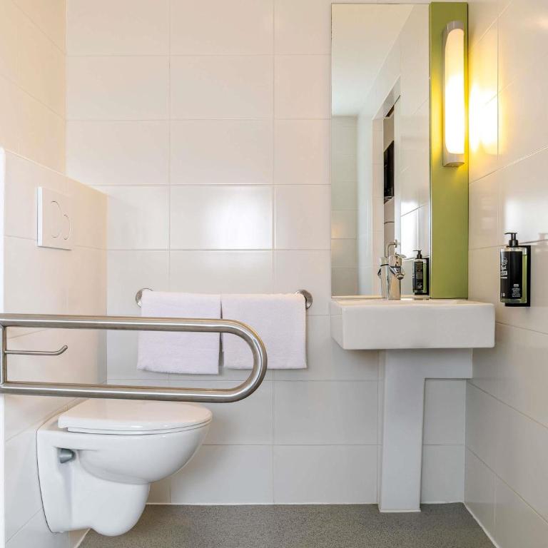 Ibis Sevilla - Habitación Doble - Adaptada para personas con discapacidad - 2