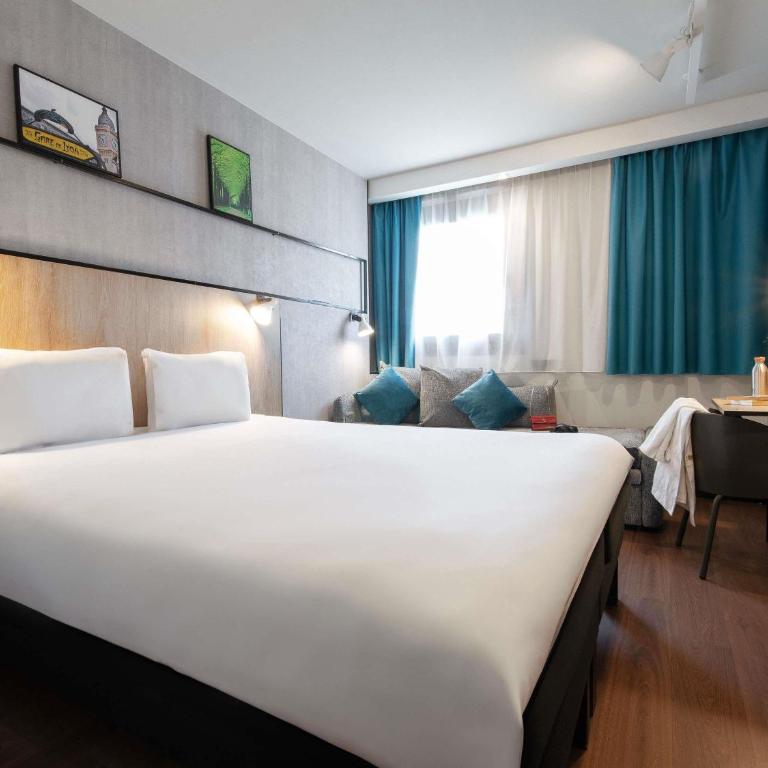 ibis Paris Gare de Lyon Diderot - Chambre Triple avec 1 Lit Double et 1 Canapé-Lit - 3