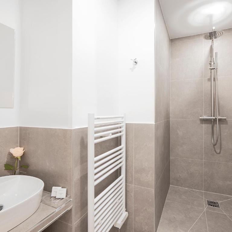 LivinParis - Luxury AC 4 Bedrooms Arc de Triomphe I - Appartement - 17