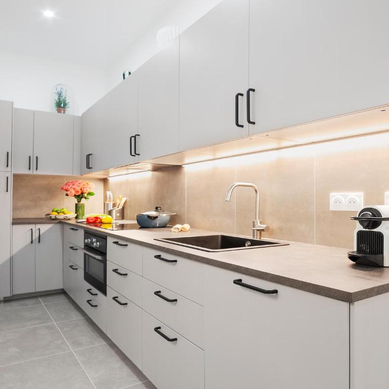 LivinParis - Luxury AC 4 Bedrooms Arc de Triomphe I - Appartement - 7