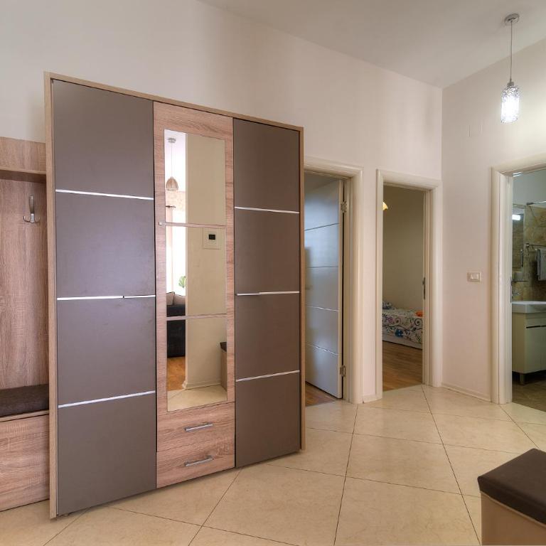 Harmonia Sunrise Apartments - Appartement 3 Chambres avec Vue sur la Montagne - 5