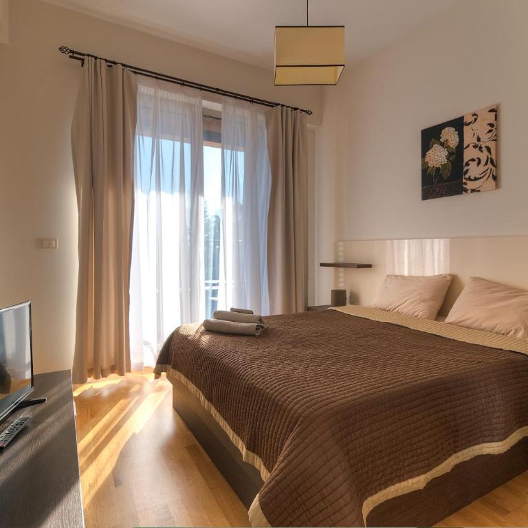 Harmonia Sunrise Apartments - Appartement 3 Chambres avec Vue sur la Montagne - 9