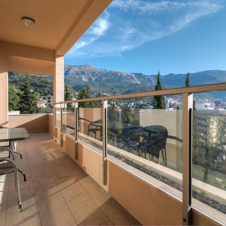 Harmonia Sunrise Apartments - Appartement 3 Chambres avec Vue sur la Montagne - 11