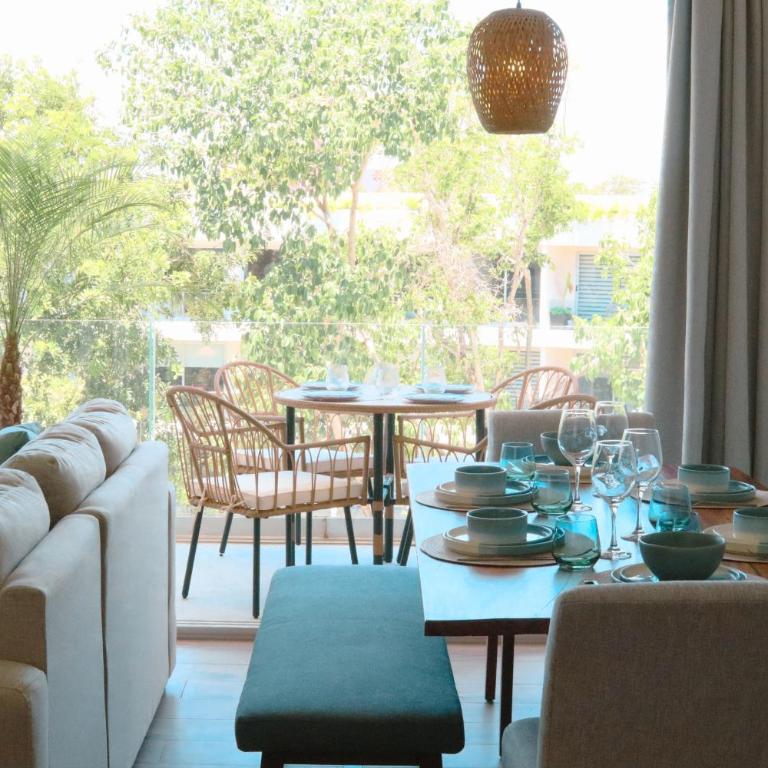 Stylish Playacar Condo with Balcony & Pool - Apartamento Deluxe de 2 dormitorios con vistas al jardín - 17