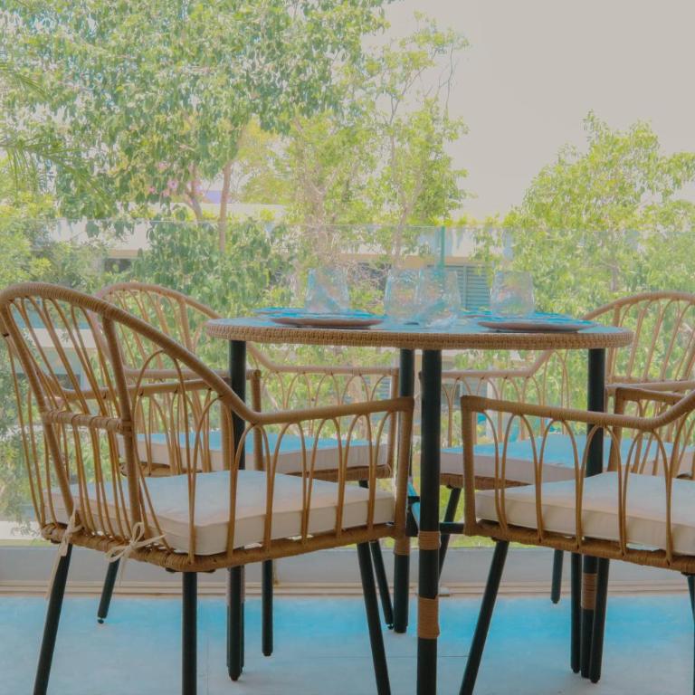 Stylish Playacar Condo with Balcony & Pool - Apartamento Deluxe de 2 dormitorios con vistas al jardín - 22