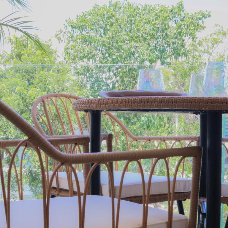 Stylish Playacar Condo with Balcony & Pool - Apartamento Deluxe de 2 dormitorios con vistas al jardín - 26