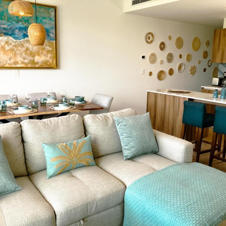 Stylish Playacar Condo with Balcony & Pool - Apartamento Deluxe de 2 dormitorios con vistas al jardín - 30