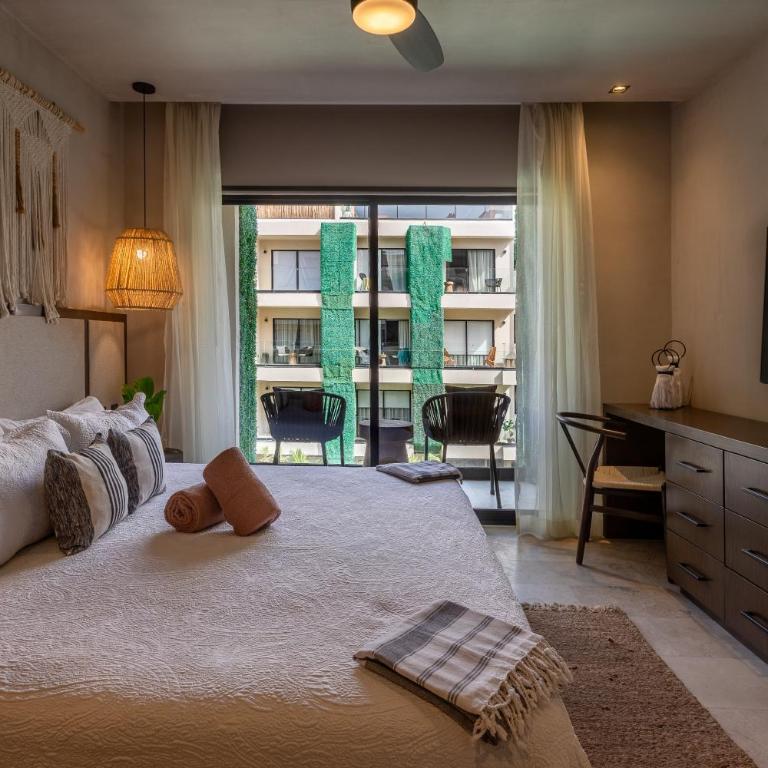 Bakal Studios - Studio with Balcony - 11