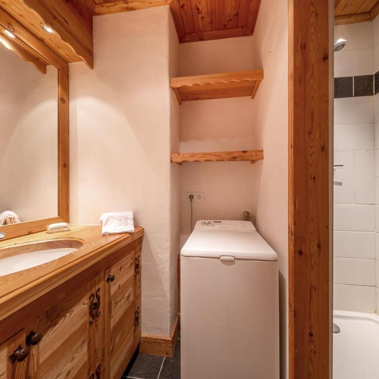 Appartement Duplex Intimiste avec Wifi, Balcon et Proche Pistes à Val-d'Isère - FR-1-694-135 - Appartement - 12