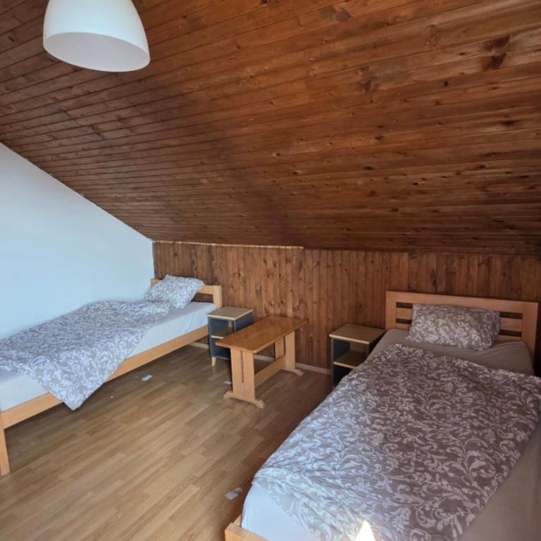 Duplex stan u Beogradu - Apartman s 3 Spavaće Sobe i Pogledom na Planinu - 7