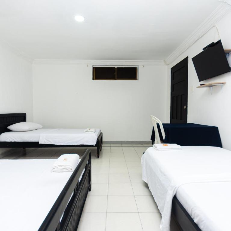 Hotel Costa Caribe BAQ - Standard Quadruple Room - 7
