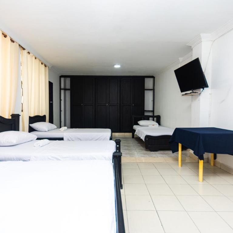 Hotel Costa Caribe BAQ - Family Room - 5