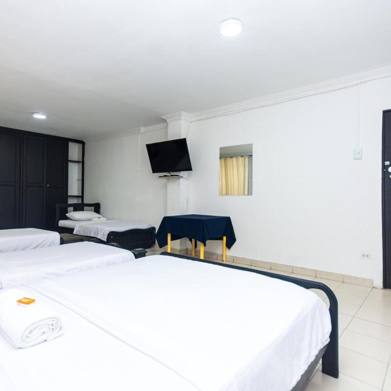 Hotel Costa Caribe BAQ - Family Room - 3