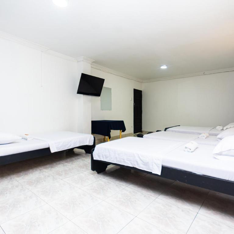 Hotel Costa Caribe BAQ - Family Room - 1