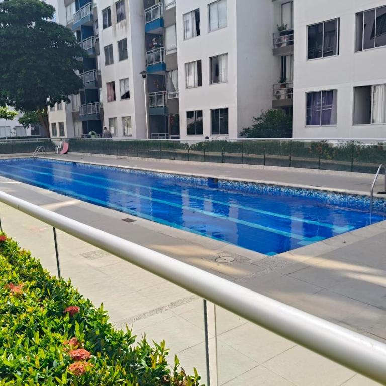 Acogedor Apartamento -Con Piscina y Parqueadero en Miramar - Apartamento de 2 dormitorios - 4