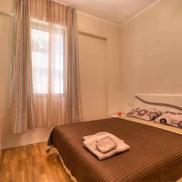 Harmonia Sunrise Apartments - Apartman sa 2 Spavaće Sobe, Terasom i Pogledom na More - 5