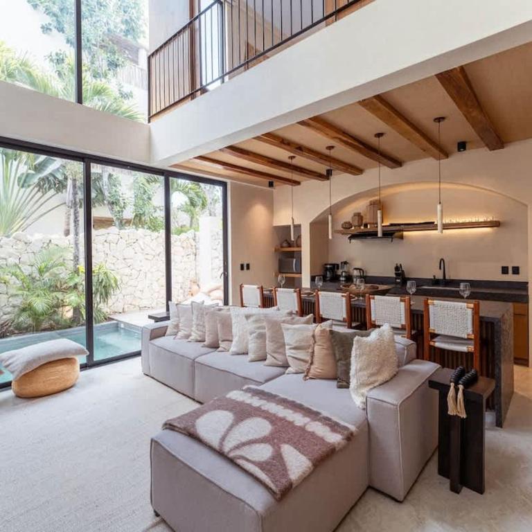 Spacious 6BR Luxe Villa with 4 Private Pools and Yoga Space Rooftop & Concierge - Villa - 2