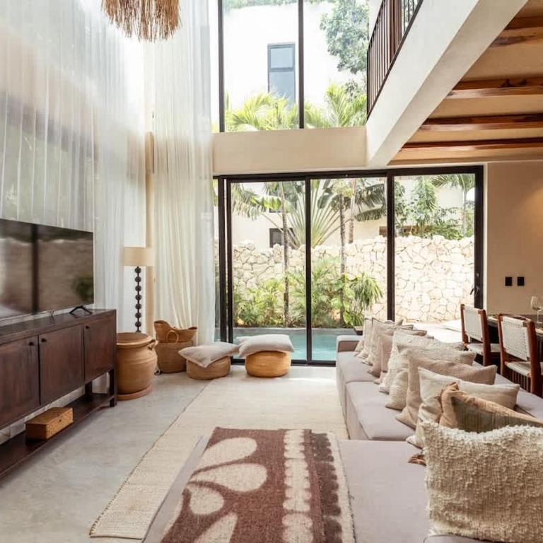 Spacious 6BR Luxe Villa with 4 Private Pools and Yoga Space Rooftop & Concierge - Villa - 3