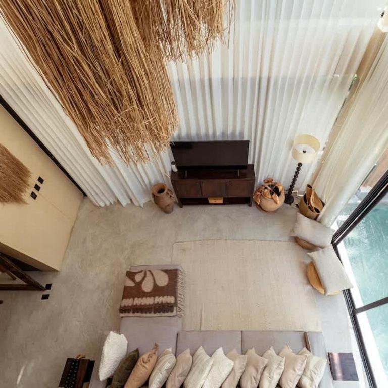 Spacious 6BR Luxe Villa with 4 Private Pools and Yoga Space Rooftop & Concierge - Villa - 4