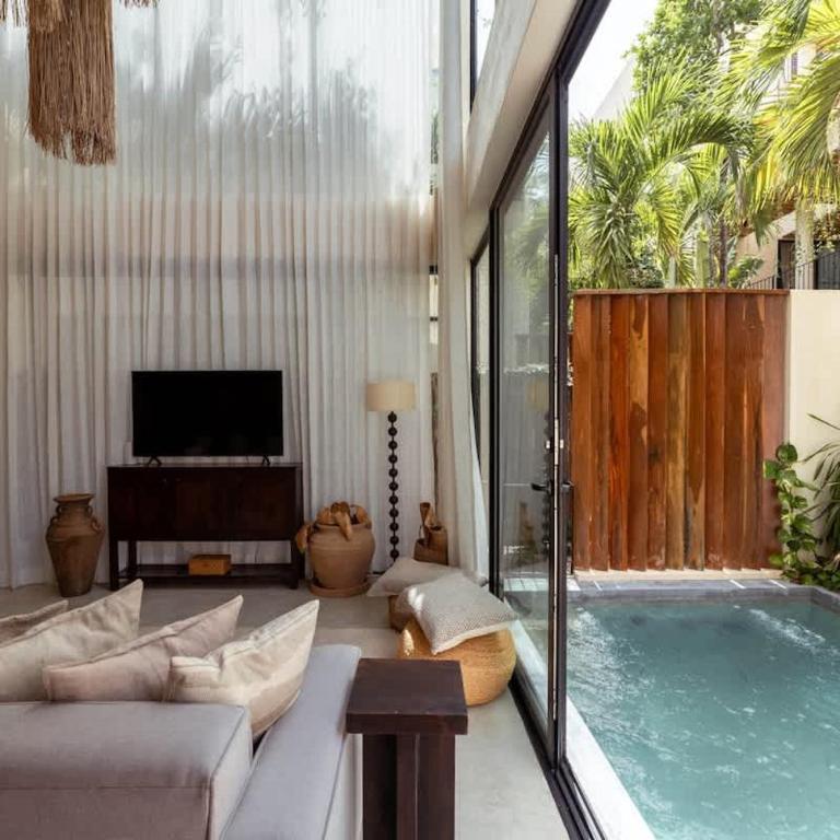 Spacious 6BR Luxe Villa with 4 Private Pools and Yoga Space Rooftop & Concierge - Villa - 9