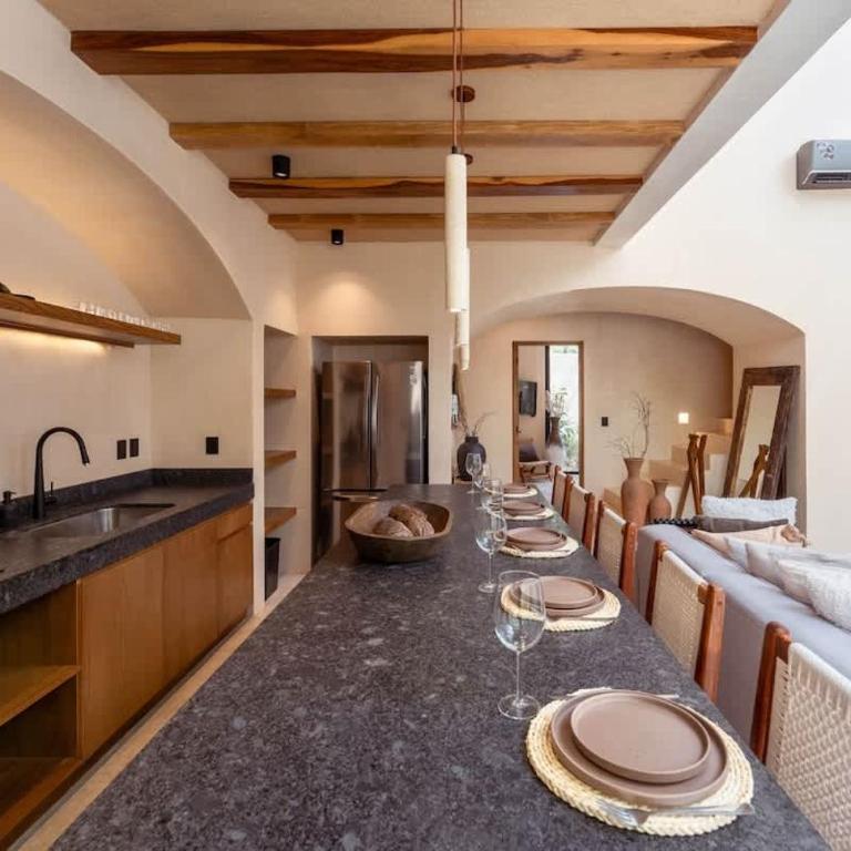 Spacious 6BR Luxe Villa with 4 Private Pools and Yoga Space Rooftop & Concierge - Villa - 22