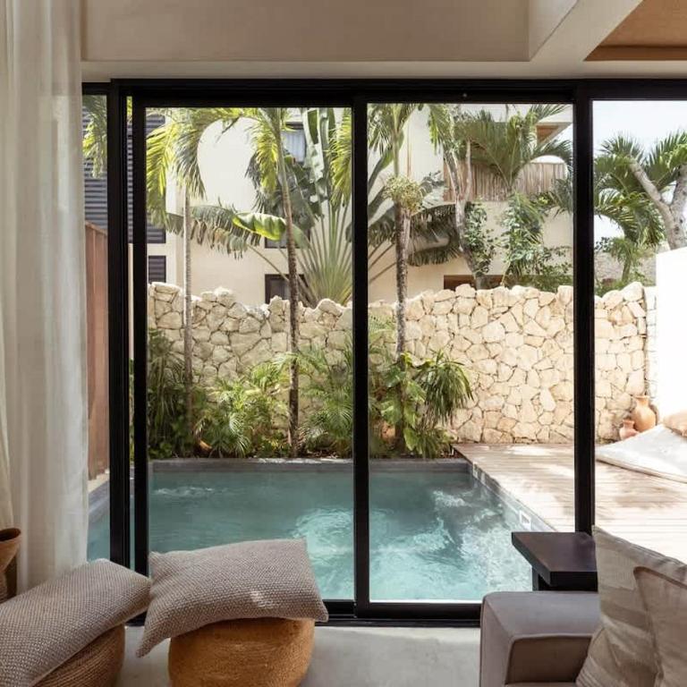 Spacious 6BR Luxe Villa with 4 Private Pools and Yoga Space Rooftop & Concierge - Villa - 23