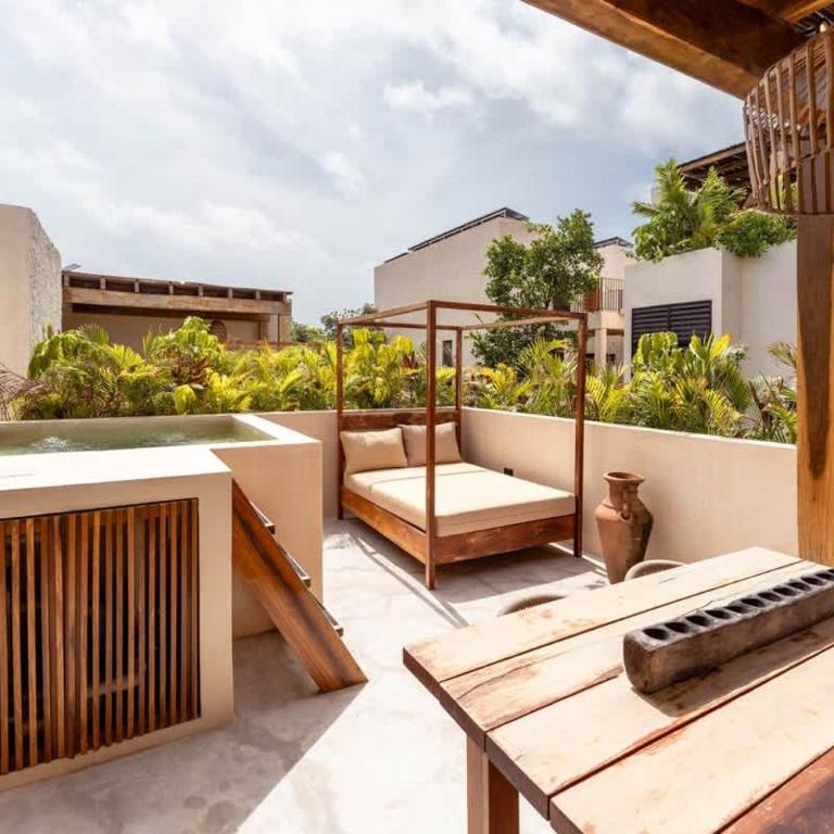 Spacious 6BR Luxe Villa with 4 Private Pools and Yoga Space Rooftop & Concierge - Villa - 34