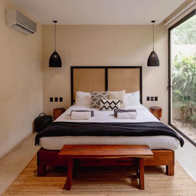 Spacious 6BR Luxe Villa with 4 Private Pools and Yoga Space Rooftop & Concierge - Villa - 47
