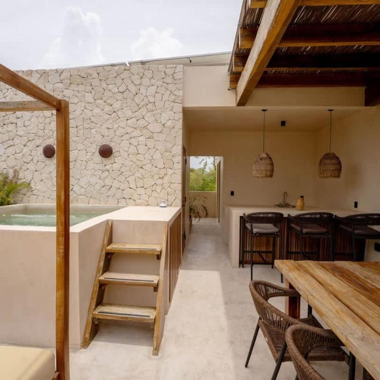 Spacious 6BR Luxe Villa with 4 Private Pools and Yoga Space Rooftop & Concierge - Villa - 55