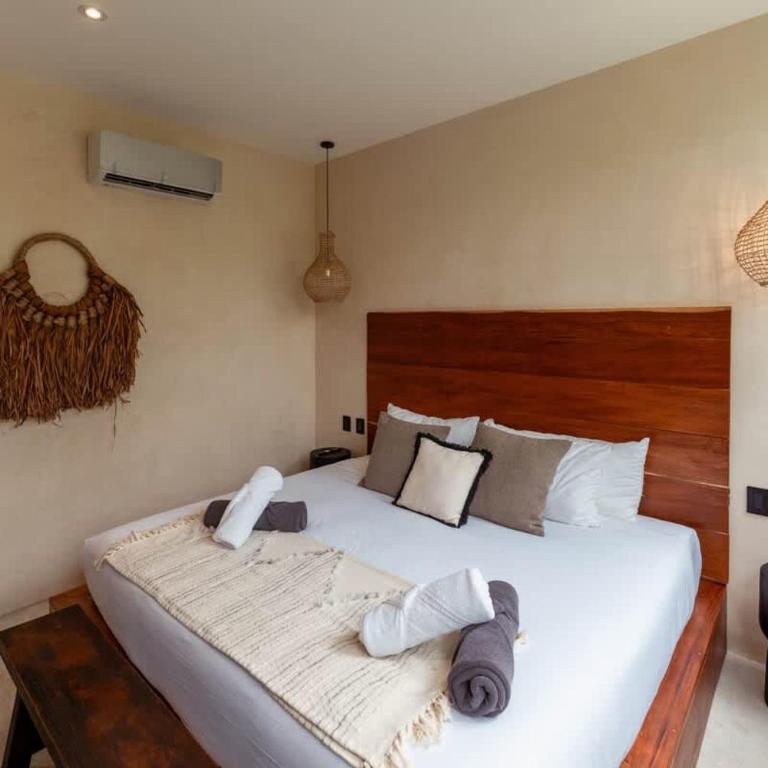 Spacious 6BR Luxe Villa with 4 Private Pools and Yoga Space Rooftop & Concierge - Villa - 74