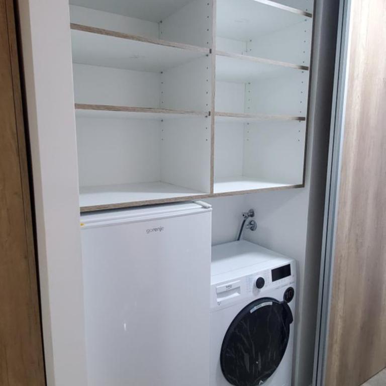 Studio Inn "next to Delta & Free Parking " - Studio Apartment - 3