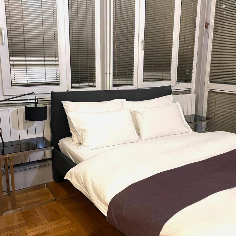 Apartment With a View and the Free Parking - One-Bedroom Apartment - 4