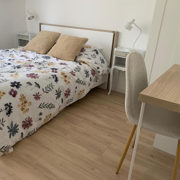 Large 2 bedroom apartment with a quiet harbor view, fiber, balcony, parking - Two-Bedroom Apartment - 5