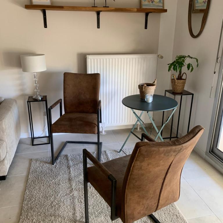 Large 2 bedroom apartment with a quiet harbor view, fiber, balcony, parking - Two-Bedroom Apartment - 9