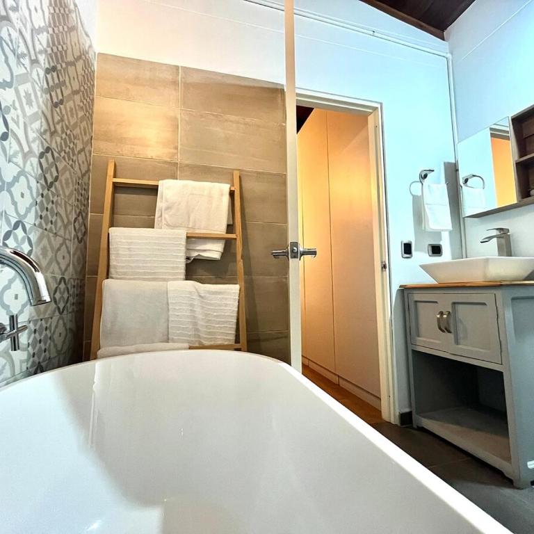 Suitable unique design with natural light Envigado - Two-Bedroom Apartment - 20