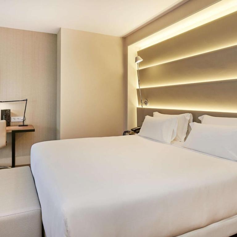 NH Sants Barcelona - Junior Suite with Terrace - 5