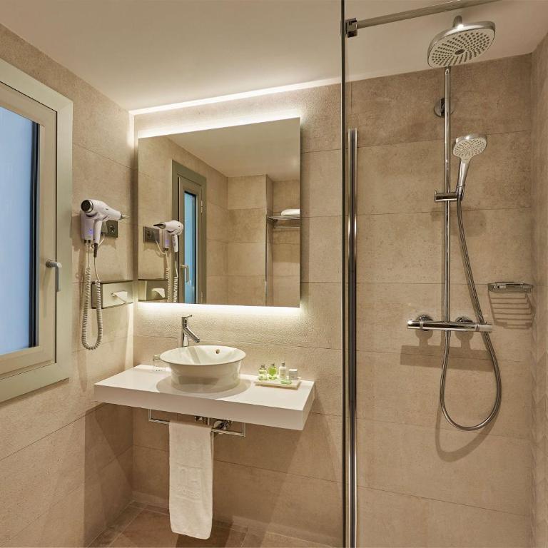 NH Sants Barcelona - Single Room - 4