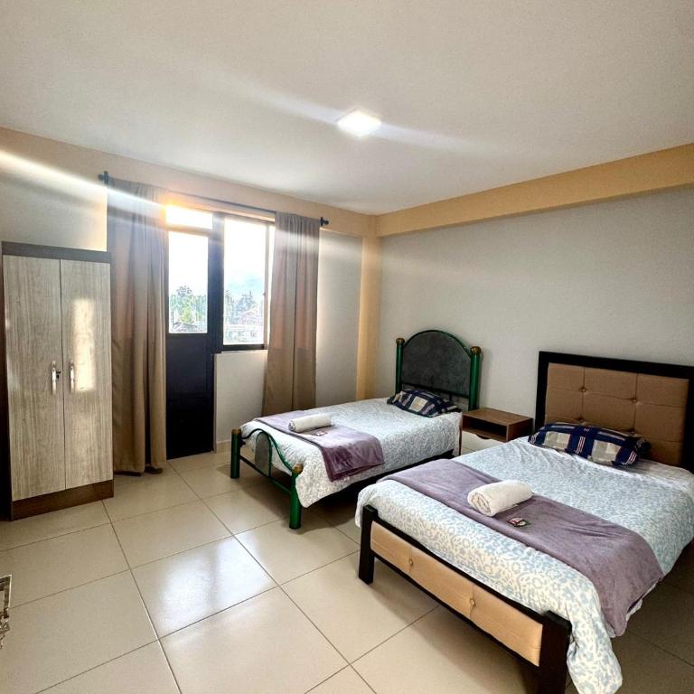 Alojamiento Bilbao - Apartamento de 2 dormitorios con balcón y terraza - 1