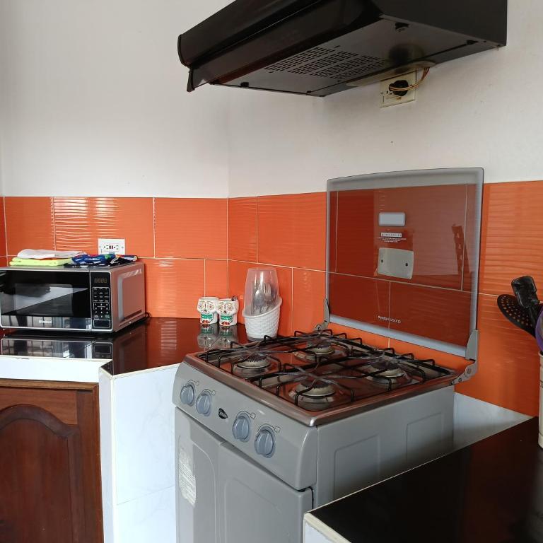 Apartamento Encantador familias con parqueadero a 4 cuadras de la plaza principal - Two-Bedroom Apartment - 6