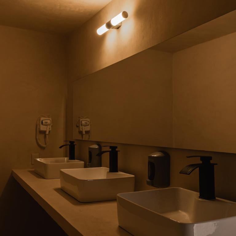 Casa Chati Hostel - Standard Twin Room with Shared Bathroom - 5