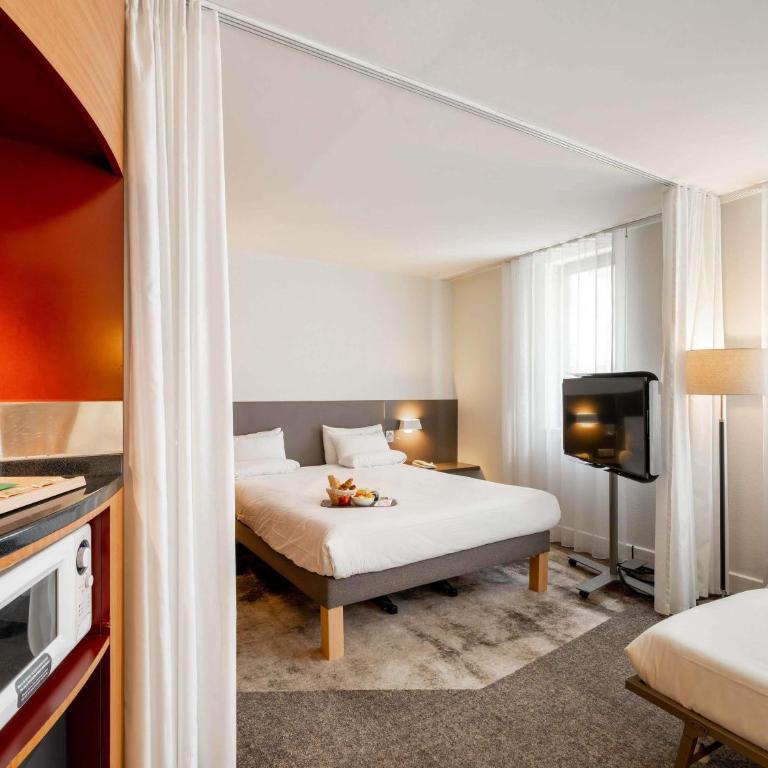 Novotel Suites Cannes Centre - Suite Supérieure avec Lit Queen-Size et 2 Lits Simples - 4