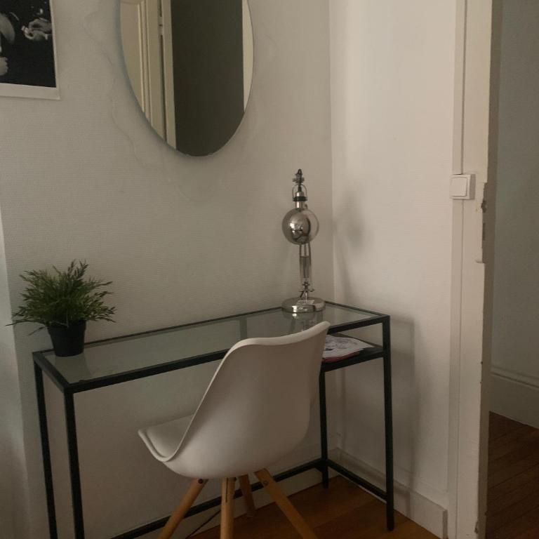 Grand appartement de charme idéalement situé - Apartment mit 2 Schlafzimmern - 10