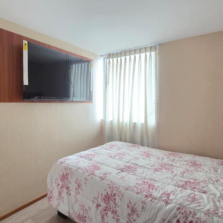 Dúplex con Terraza en Condominio Los Parques del Callao - Two-Bedroom Apartment - 4