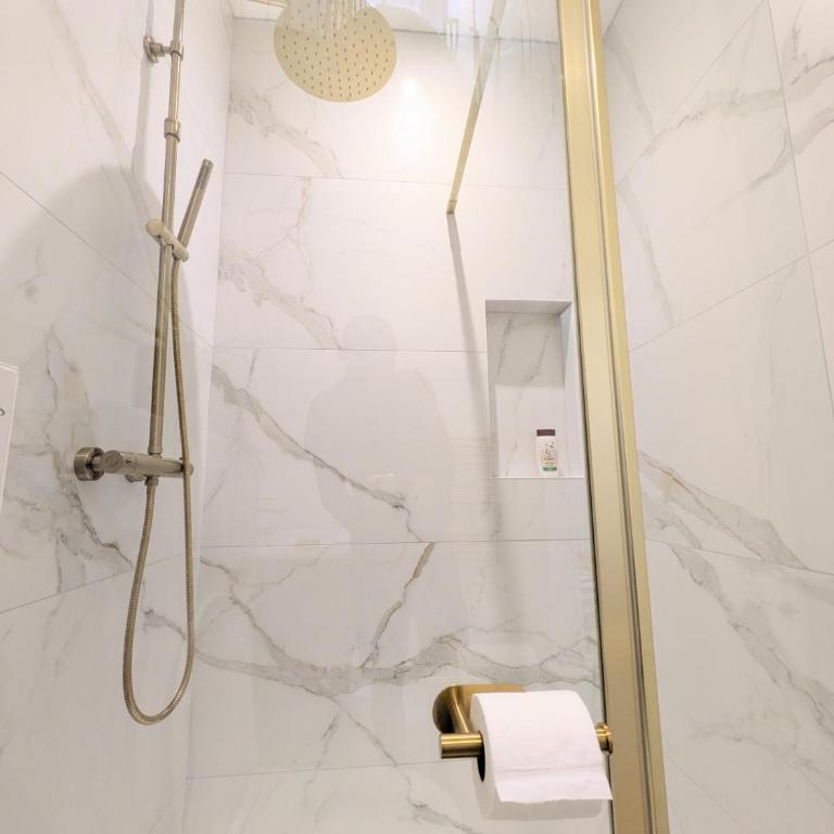 Carré d'Or Centre Ville Nîmes Romanité - One-Bedroom Apartment - 18