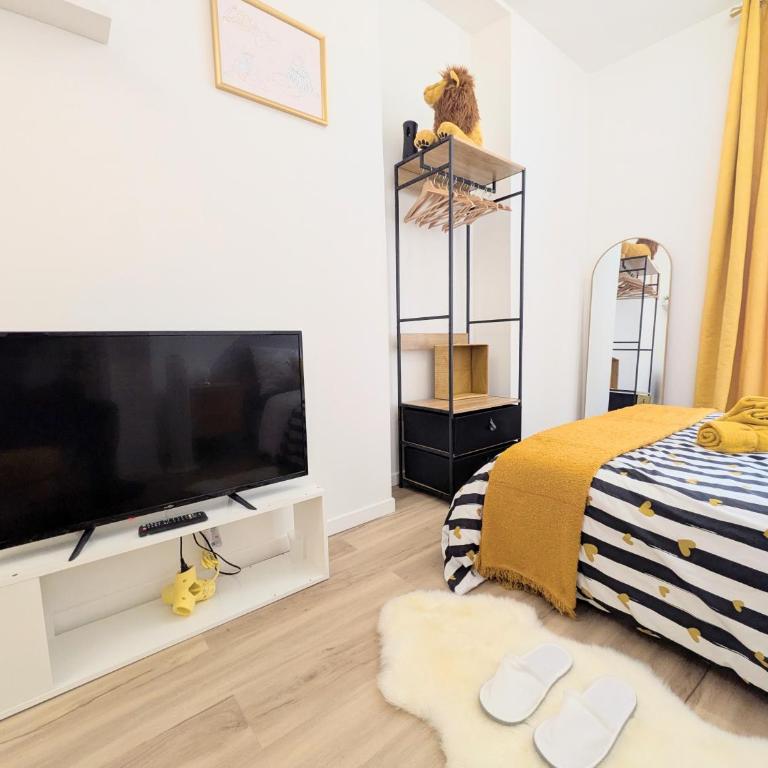 Carré d'Or Centre Ville Nîmes Romanité - One-Bedroom Apartment - 19