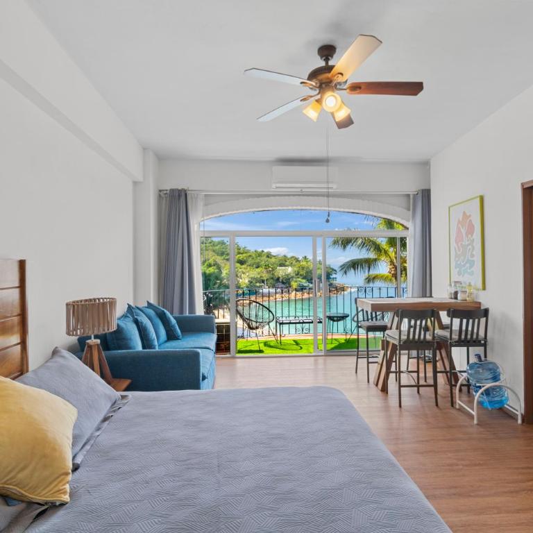 Girasol Sur - Beachfront Suites on Playa Gemelas - Suite con cama extragrande y vistas al mar - 8