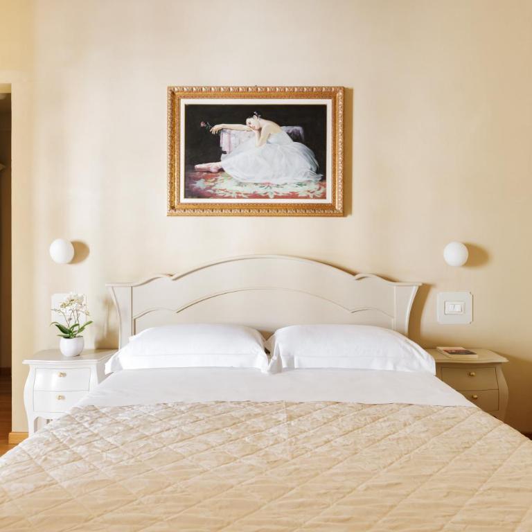 Residenza d'Epoca Relais I Miracoli - Family Suite with View - 12