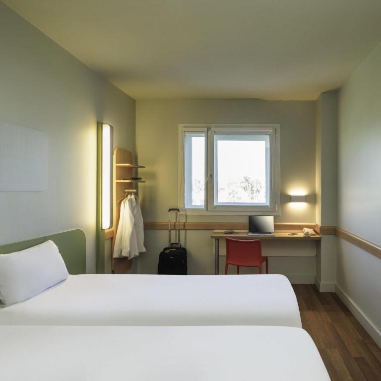 Ibis Budget Málaga Aeropuerto Avenida de Velazquez - Habitación Doble - 2 camas - 3