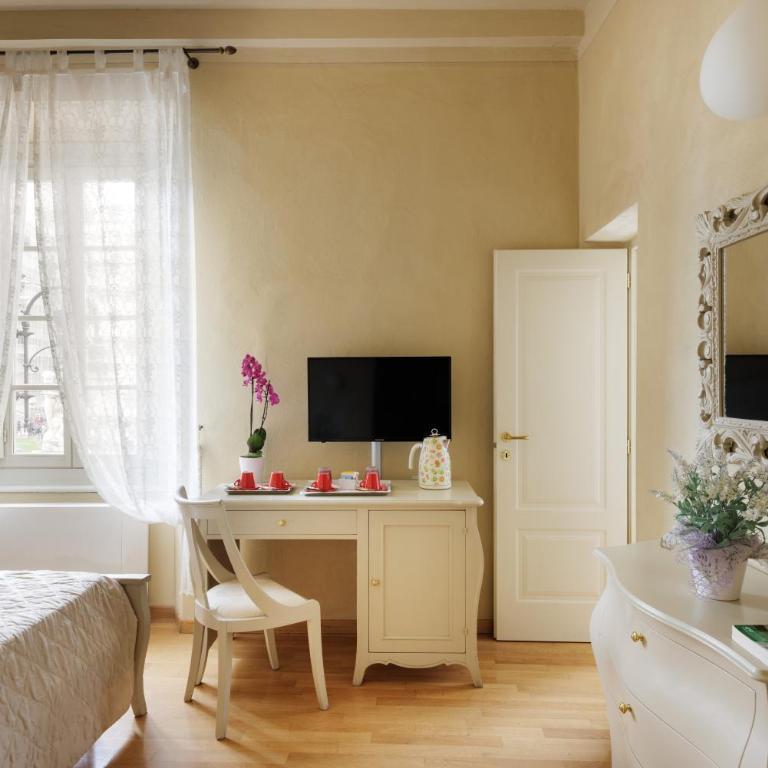 Residenza d'Epoca Relais I Miracoli - Family Suite with View - 15