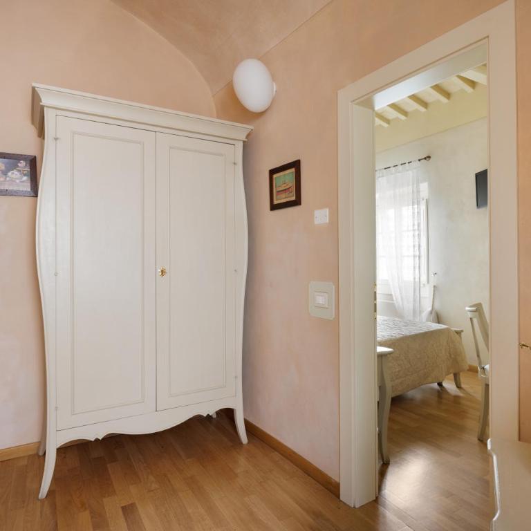 Residenza d'Epoca Relais I Miracoli - Triple Room with View - 7
